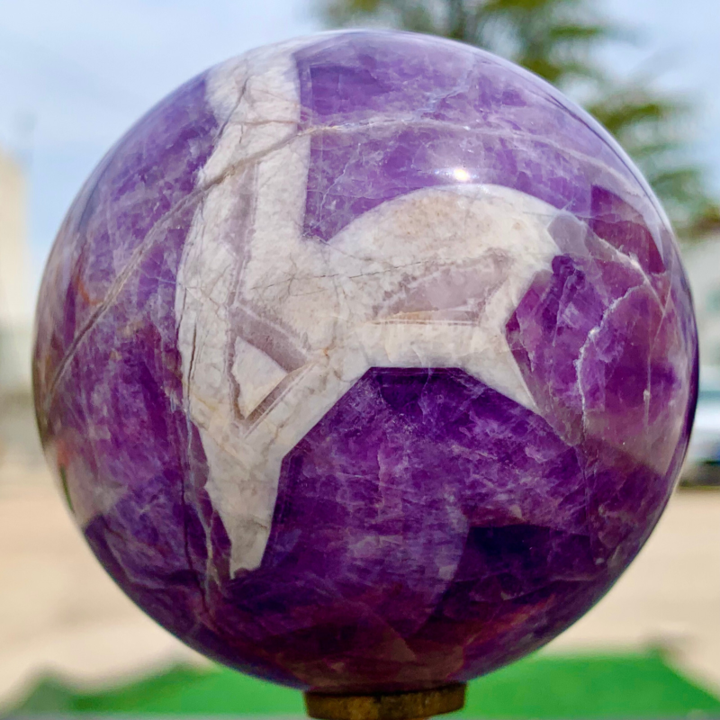 1.14LB Natural beautiful Dream Amethyst Quartz Crystal Sphere Ball Healing