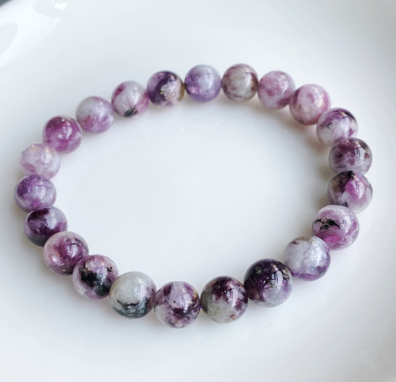 8.5mm Natural PurplelepidoliteQuartz Crystal Water Sticky Beads Bracelet