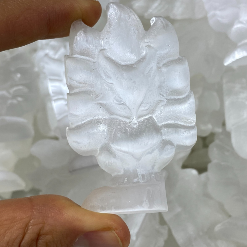 2"+Natural Gypsum Selenite fox Hand Carved Quartz Crystal Reiki healing 1PC