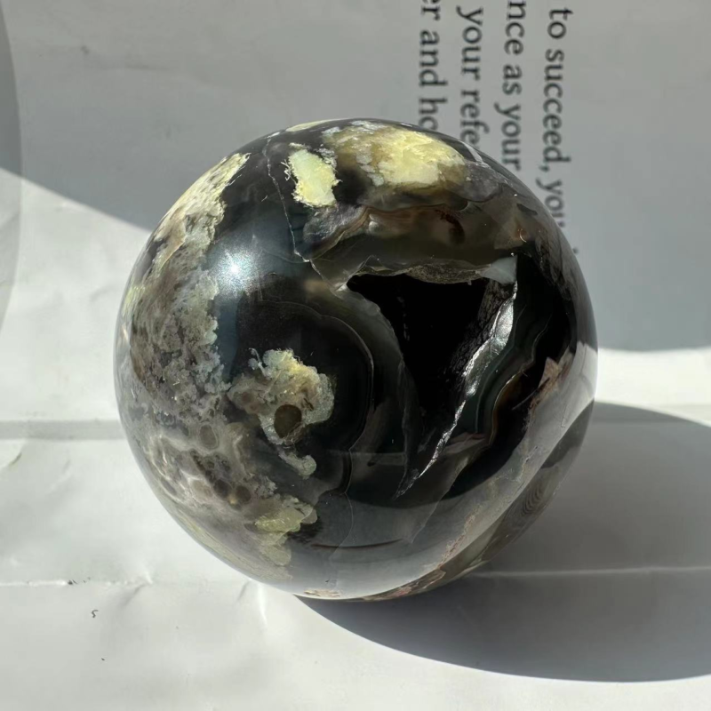 1pc 180+Natural Volcanic agate Ball quartz crystal sphere Reiki Healing 50mm+