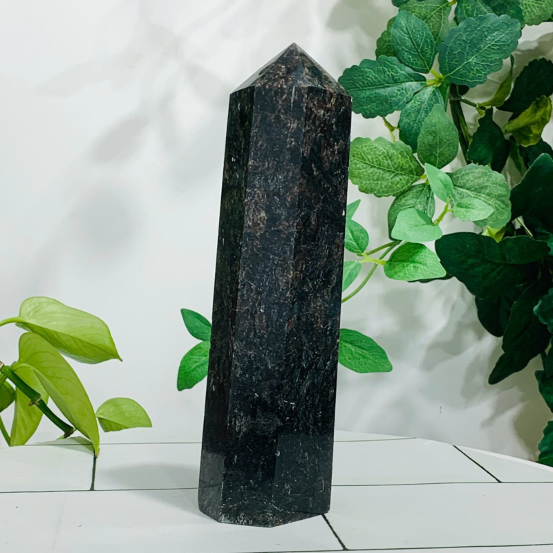 838g Natural Firework Stone Quartz Obelisk Crystal Wand Point Tower Healing