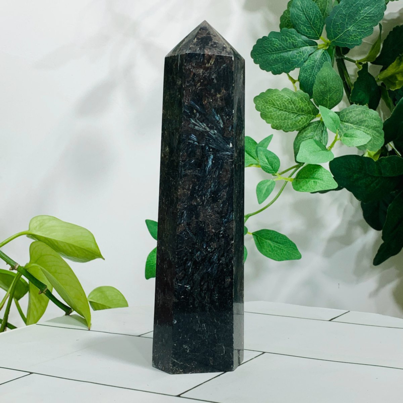 838g Natural Firework Stone Quartz Obelisk Crystal Wand Point Tower Healing