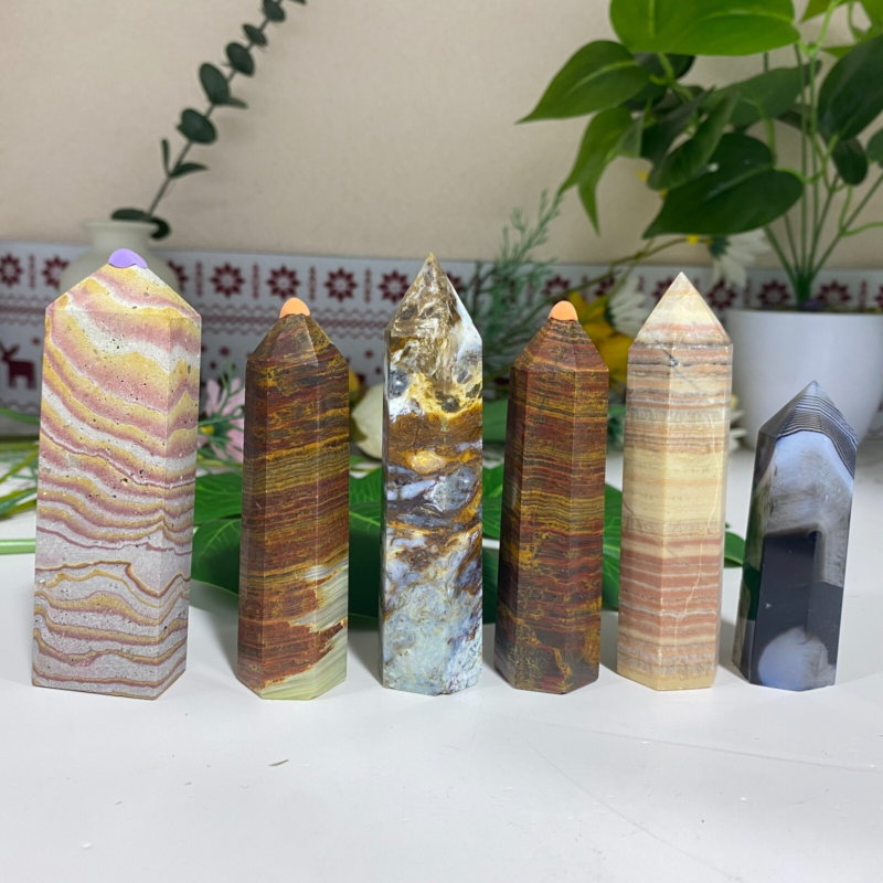 Total 562g Natural crystal mixed material tower beautiful color stunning