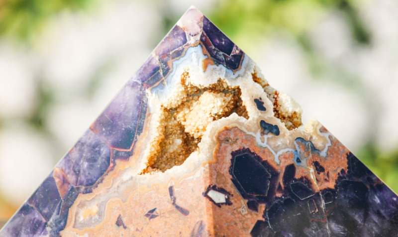 Superb 190MM Natural Blue Auralite 23 Stone Healing Chakra Egyptian Pyramid
