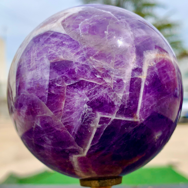 1.14LB Natural beautiful Dream Amethyst Quartz Crystal Sphere Ball Healing