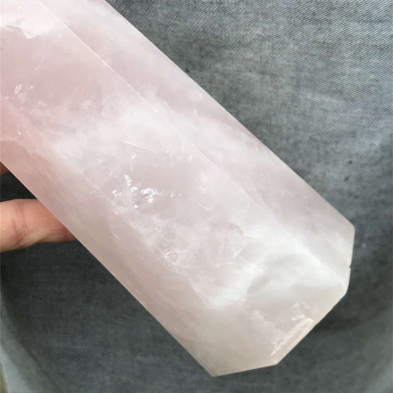 1.04kg Natural Rose Quartz Obelisk Quartz Crystal Point Wand Healing Gem