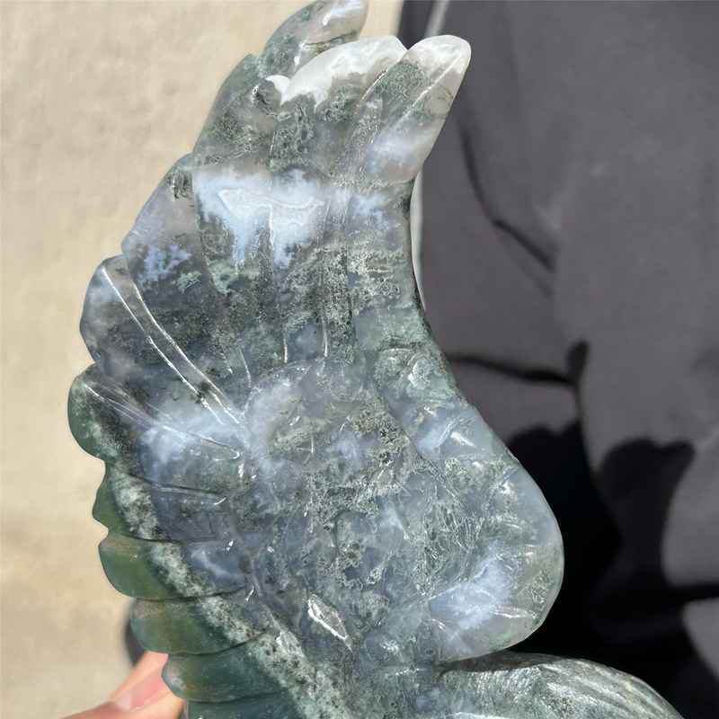 0.69kg Natural agate eagle skull carved Quartz Crystal skull Healing