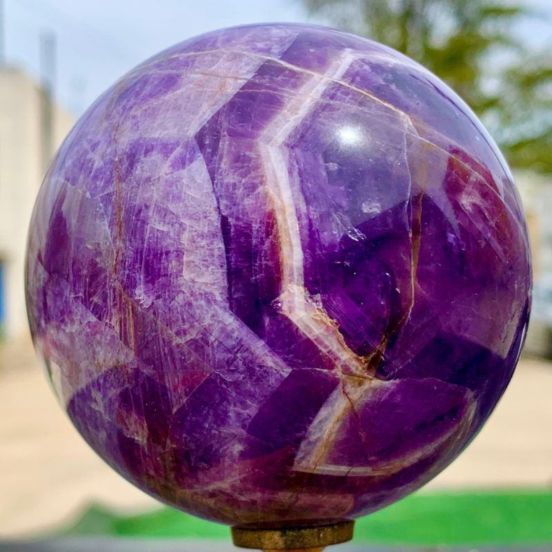 1.14LB Natural beautiful Dream Amethyst Quartz Crystal Sphere Ball Healing