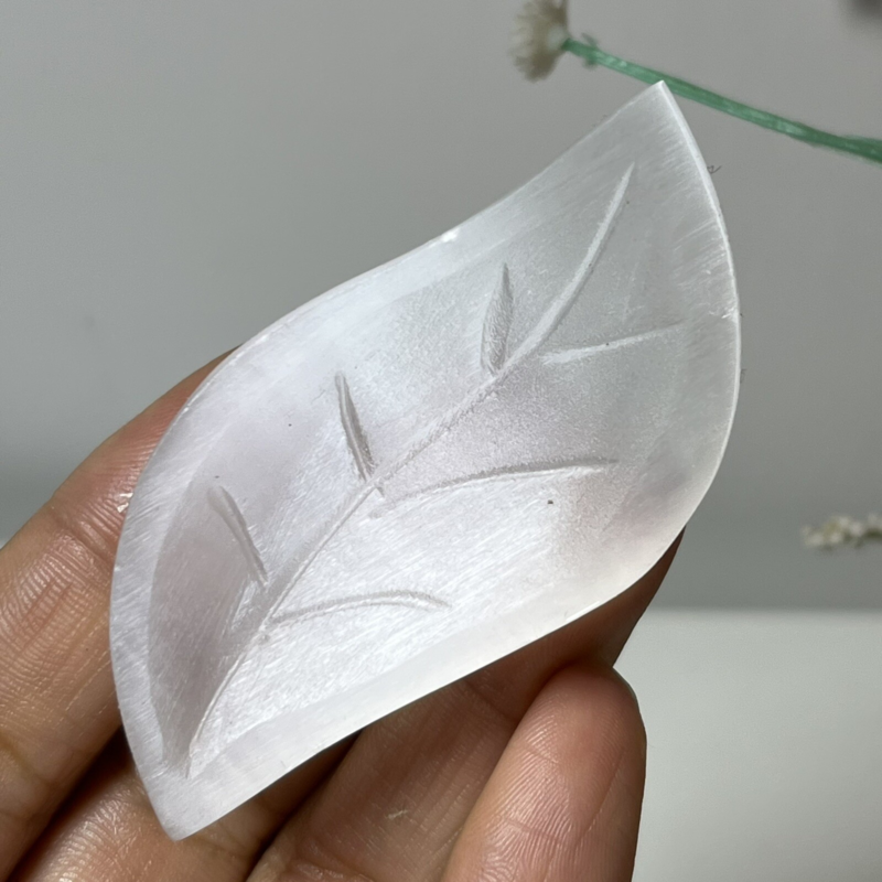 Natural Gypsum Selenite quartz leaves hand carved crystal healing ck21