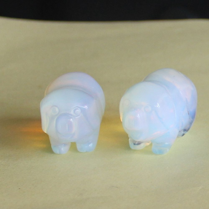 2pcs Mini carved gemstome crystal pig figurine animal carving pockets stone 30mm