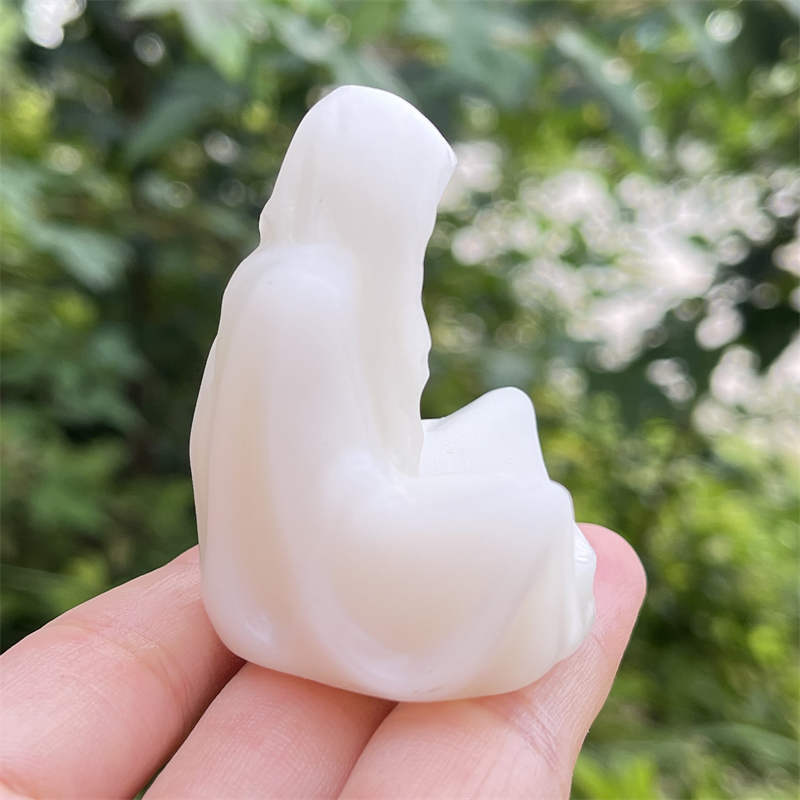 1pc Natural white jade skull hand carved Quartz Crystal skull Healing 2"