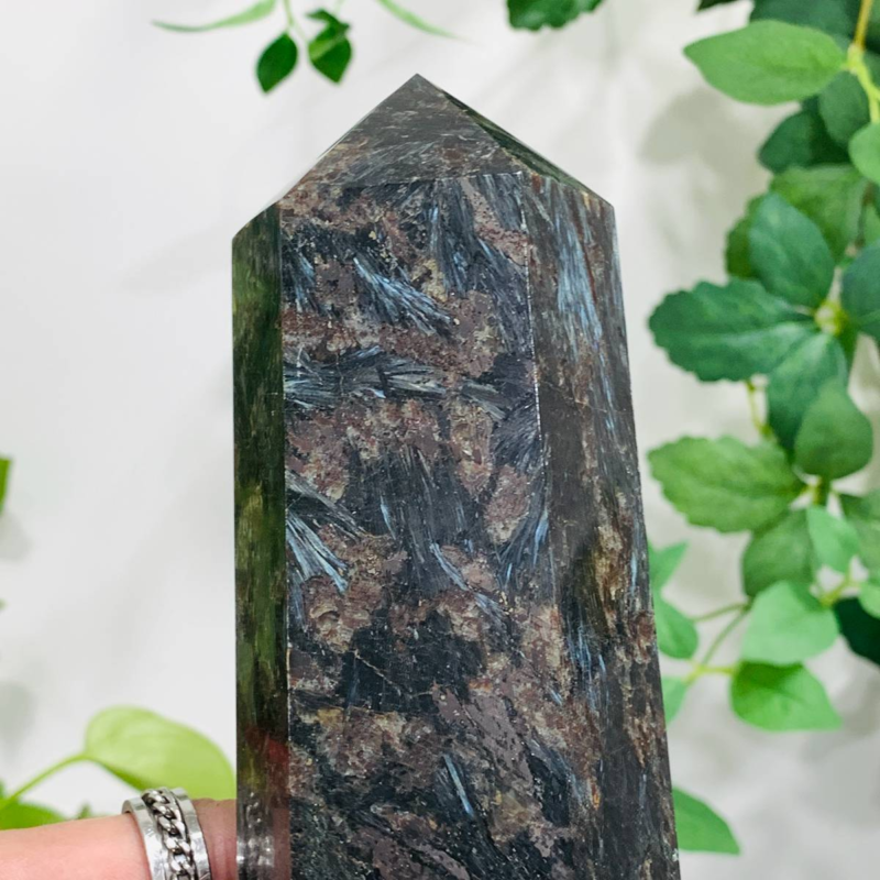 892g Natural Firework Stone Quartz Obelisk Crystal Wand Point Tower Healing