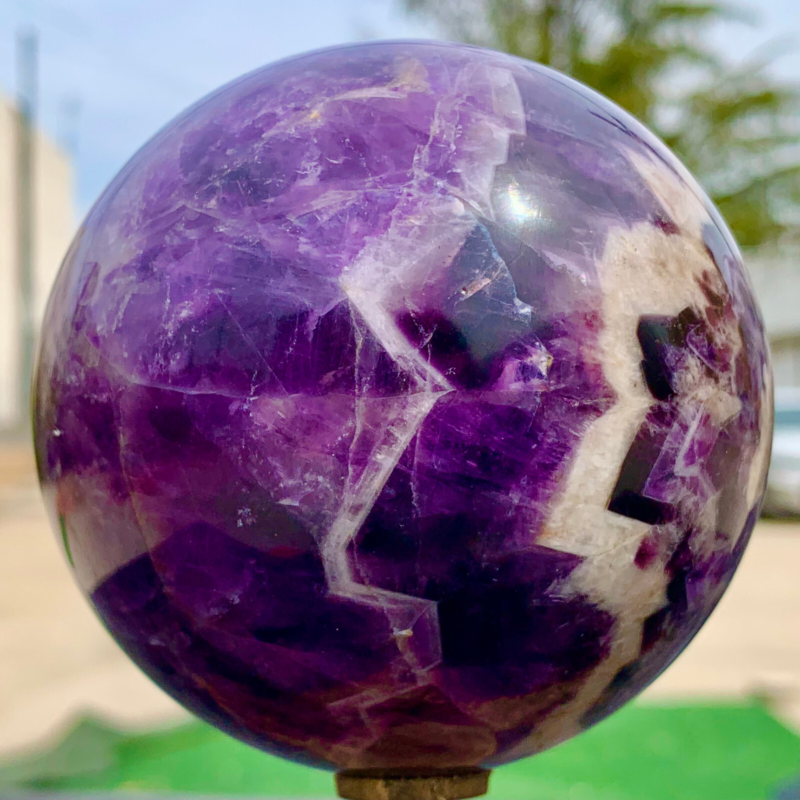 1.8LB Natural beautiful Dream Amethyst Quartz Crystal Sphere Ball Healing