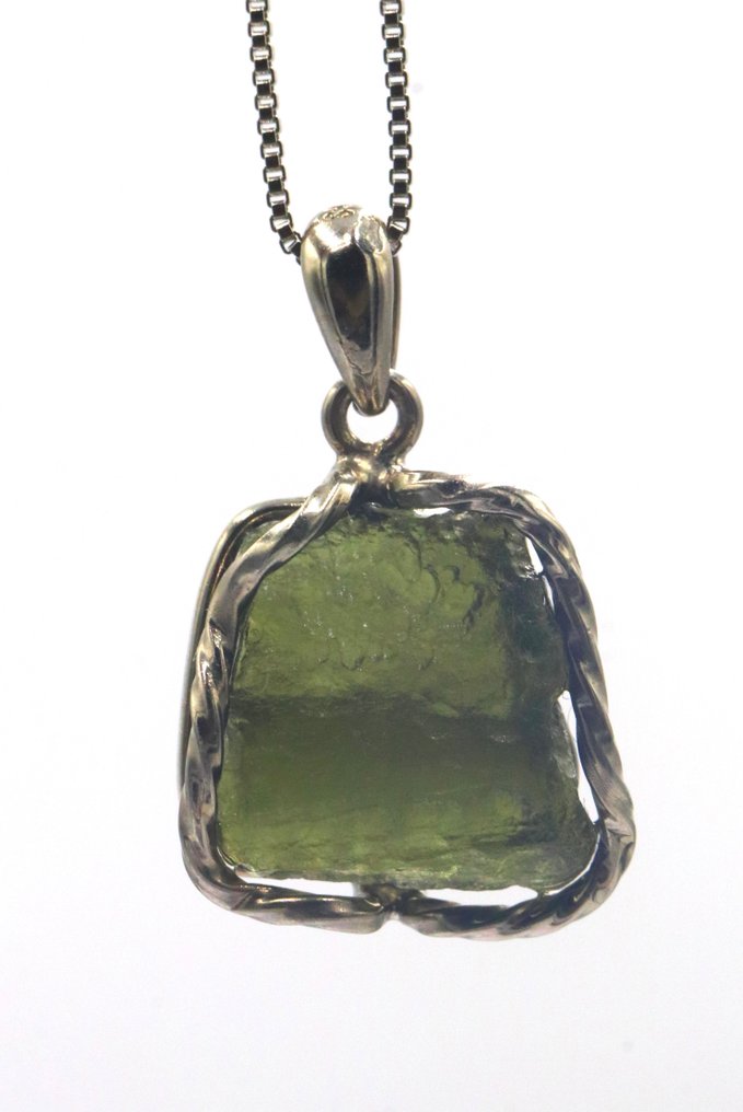 Amazing Moldavite pendant - Necklace/Pendant- 7 g