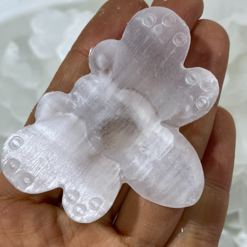 Natural Gypsum Selenite bee Hand Carved Quartz Crystal Reiki healing 1PC