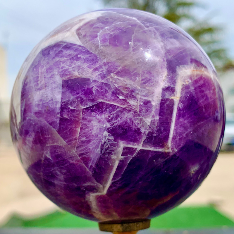 1.14LB Natural beautiful Dream Amethyst Quartz Crystal Sphere Ball Healing