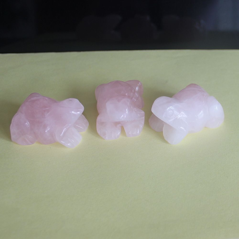 Carved gemstone crystal rose quartz frog figurine animal carving decor 1.5''