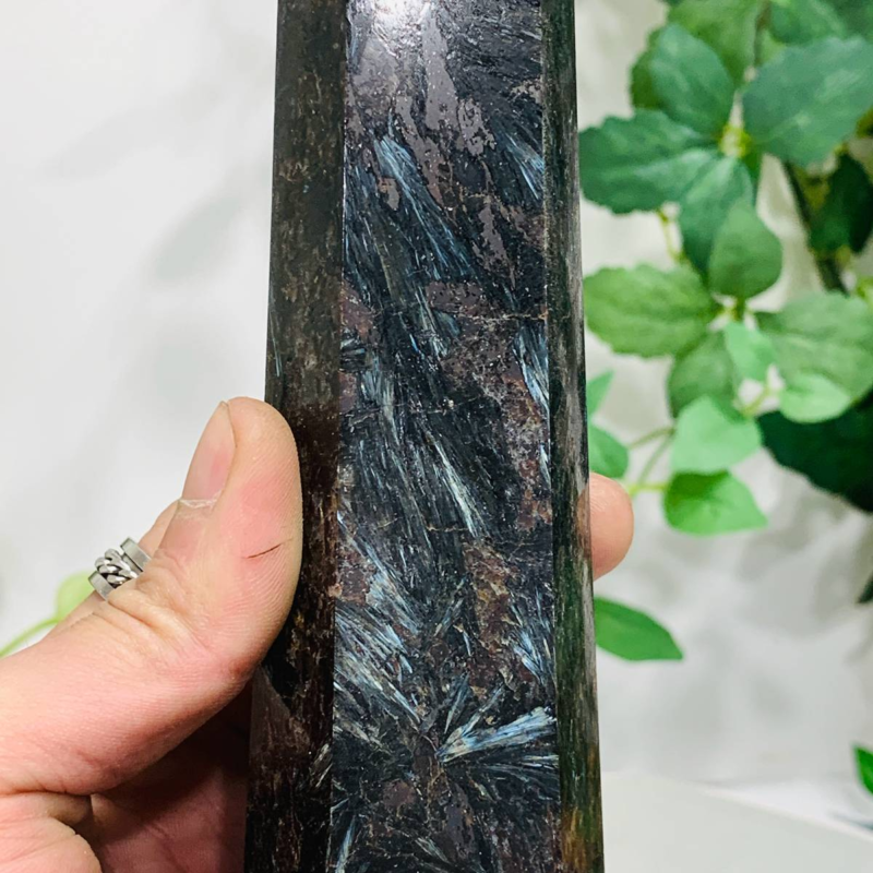 646g Natural Firework Stone Quartz Obelisk Crystal Wand Point Tower Healing