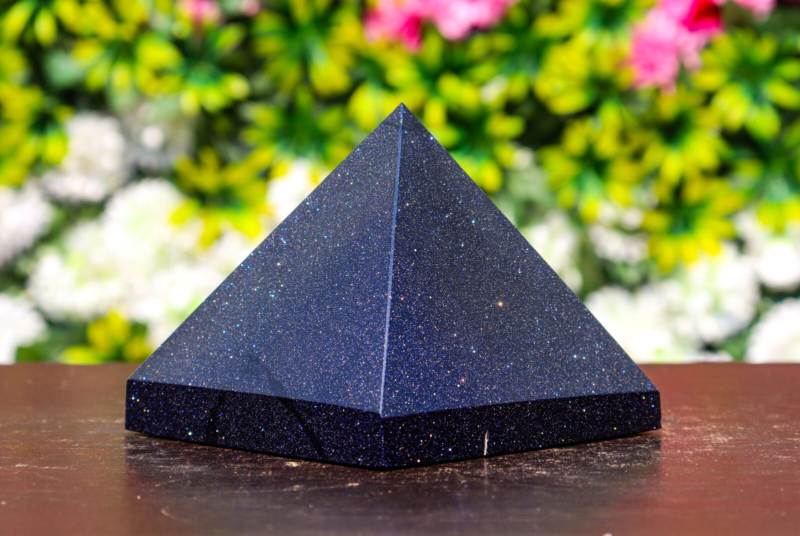 115MM Blue Goldstone Metaphysical Healing Aura Spirit Chakra Stone Pyramid
