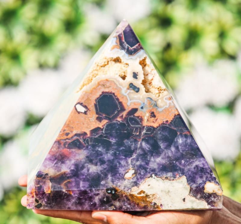 Superb 190MM Natural Blue Auralite 23 Stone Healing Chakra Egyptian Pyramid