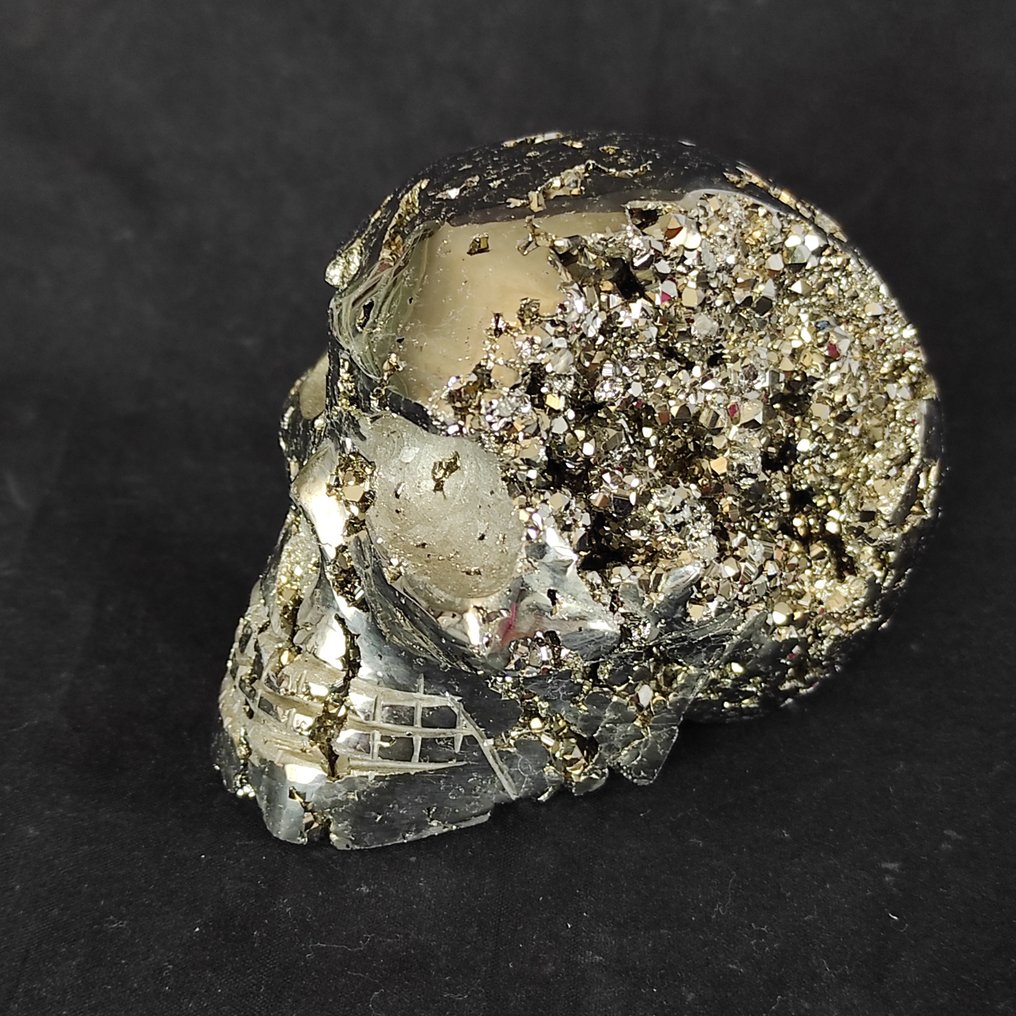 Pyrite Skull - Height: 8 cm - Width: 5 cm- 570 g