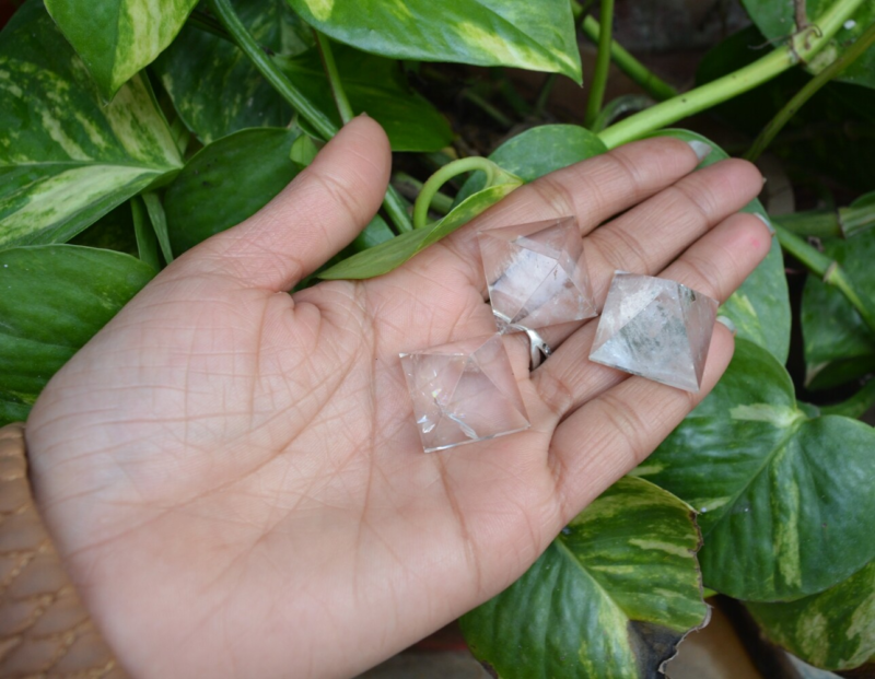 3pc Natural Transparent Quartz Crystal Pyramid Clear Reiki White Crystal Pyramid