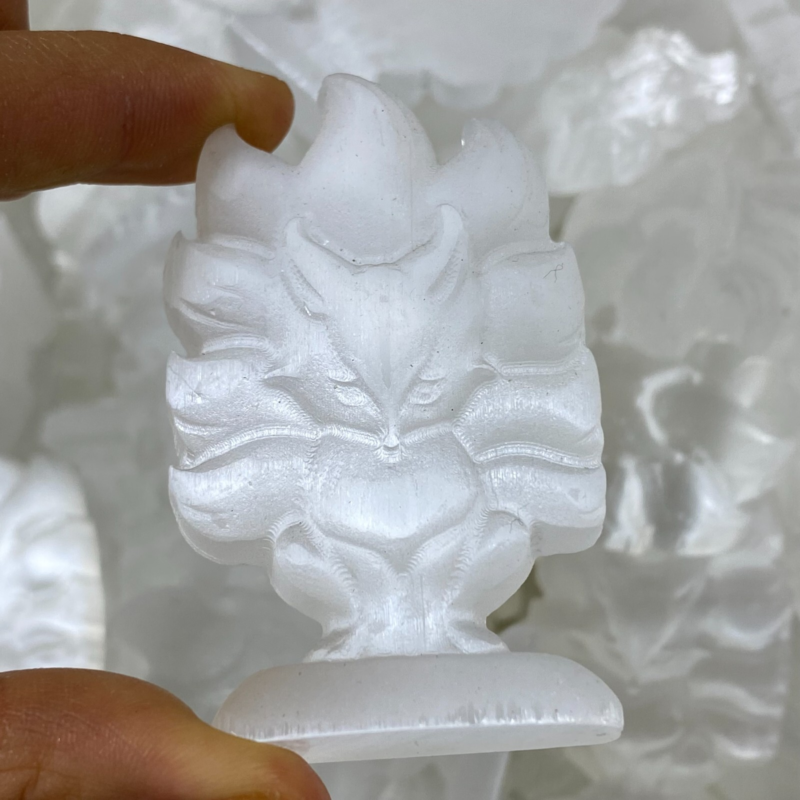 2"+Natural Gypsum Selenite fox Hand Carved Quartz Crystal Reiki healing 1PC