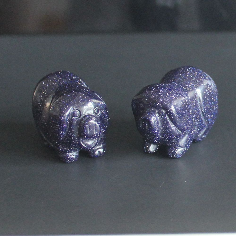 2pcs Mini carved gemstome crystal pig figurine animal carving pockets stone 30mm