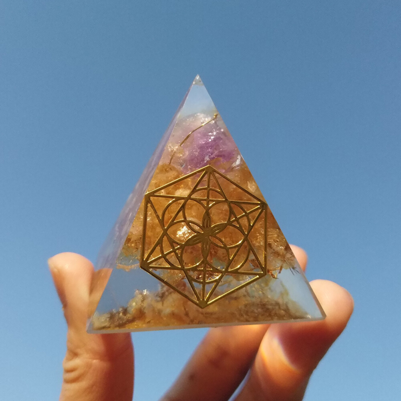 Crystal Orgone Pyramid Chakra Meditation Energy Generator Orgonite Healing Reiki