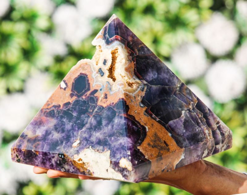 Superb 190MM Natural Blue Auralite 23 Stone Healing Chakra Egyptian Pyramid