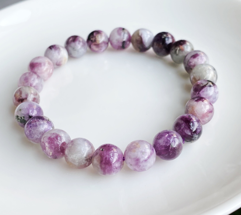 8.5mm Natural PurplelepidoliteQuartz Crystal Water Sticky Beads Bracelet
