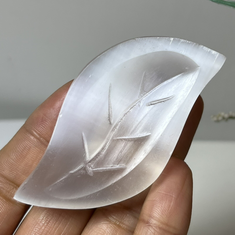 Natural Gypsum Selenite quartz leaves hand carved crystal healing ck20