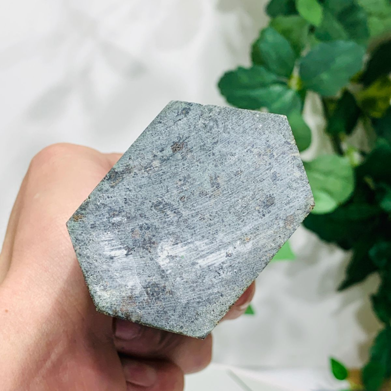 840g Natural Firework Stone Quartz Obelisk Crystal Wand Point Tower Healing