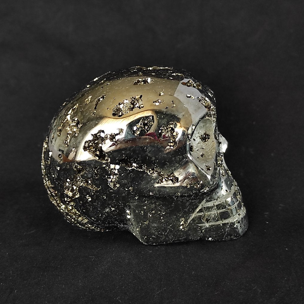Pyrite Skull - Height: 8 cm - Width: 5 cm- 570 g