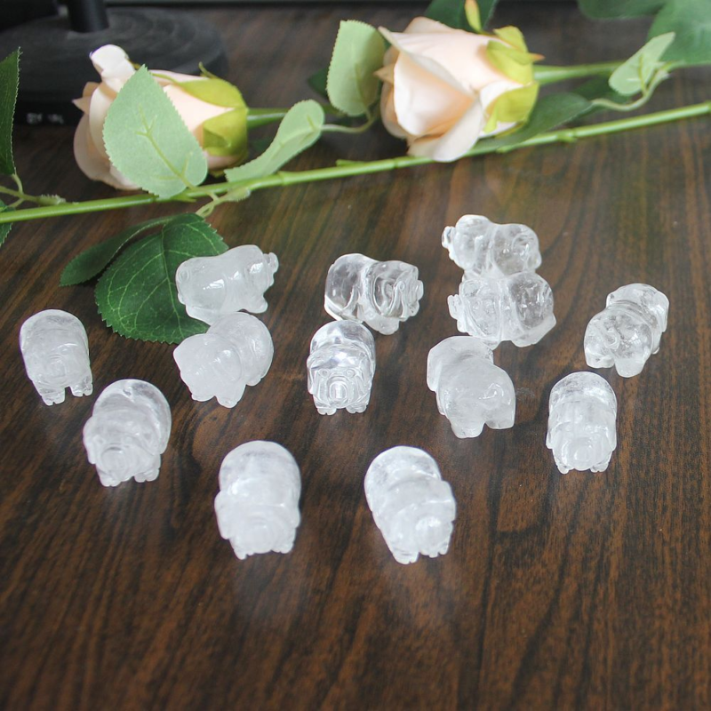 2pcs Mini carved gemstome crystal pig figurine animal carving pockets stone 30mm