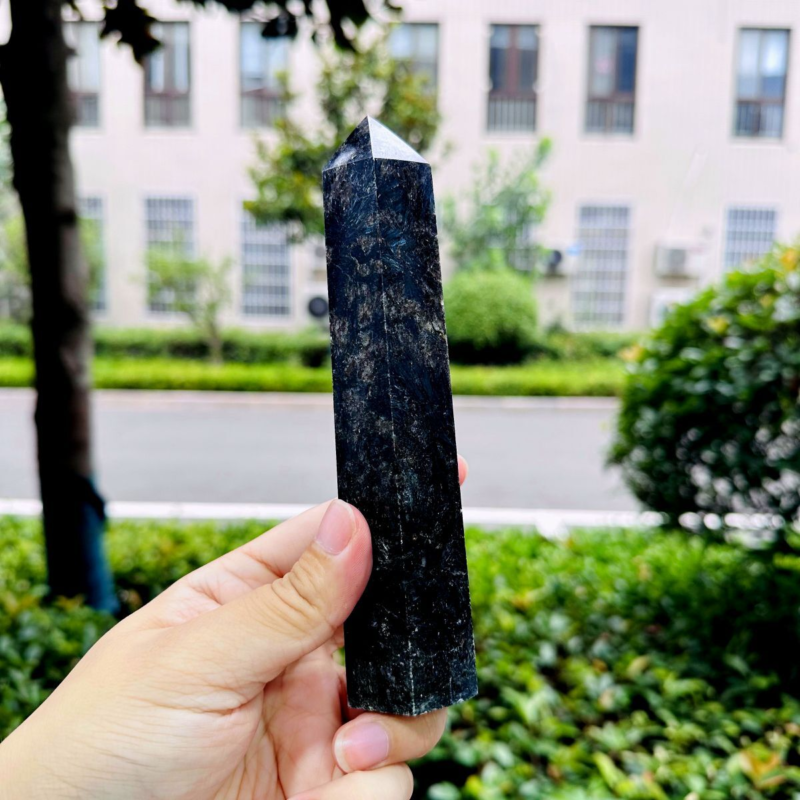 512g Natural Firework Stone Quartz Obelisk Crystal Wand Point Tower Healing
