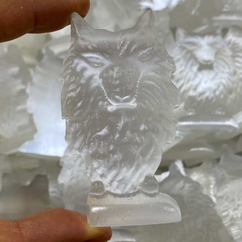 2"+Natural Gypsum Selenite Wolf Hand Carved Quartz Crystal Reiki healing 1PC