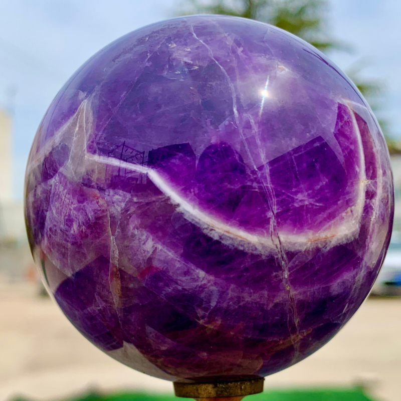 1.14LB Natural beautiful Dream Amethyst Quartz Crystal Sphere Ball Healing