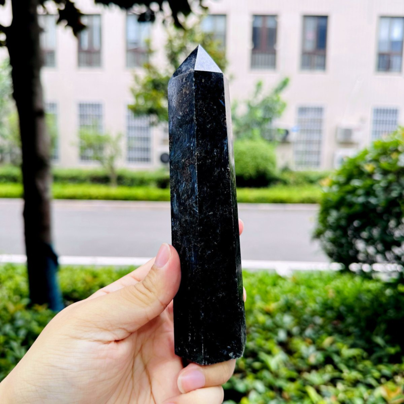 512g Natural Firework Stone Quartz Obelisk Crystal Wand Point Tower Healing