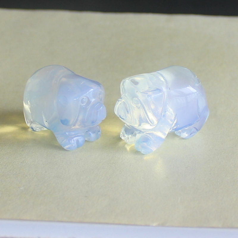 2pcs Mini carved gemstome crystal pig figurine animal carving pockets stone 30mm