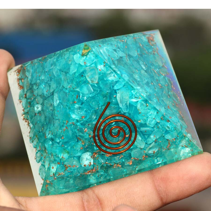 70X68mm Blue Quartz Crystals Feng Shui Orgone Pyramid Energy Generator AU Q225
