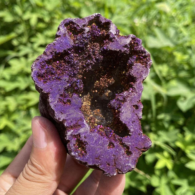 190g Electroplating color Natural Crystal Agate cave ornaments crystal cluster q