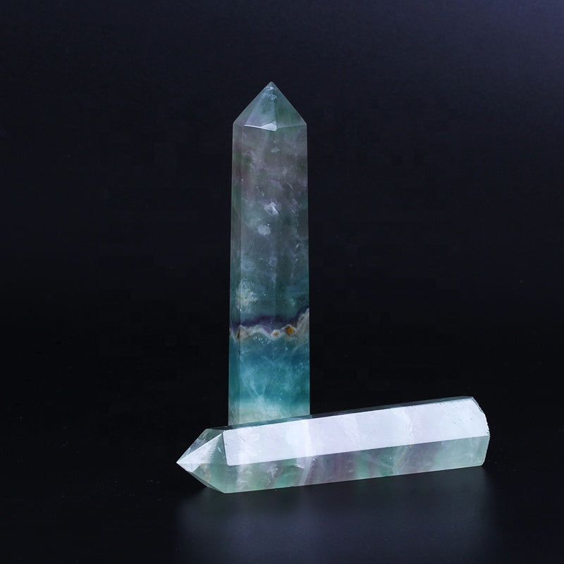 Torre de cristal de cuarzo con punta de varita de fluorita arcoíris de cristal