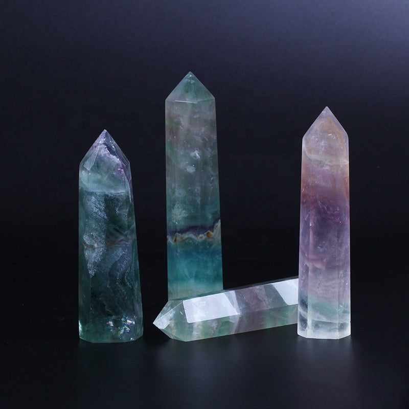 Torre de cristal de cuarzo con punta de varita de fluorita arcoíris de cristal