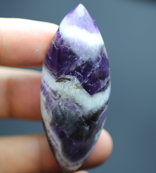 113.2Ct Natural Purple Crystal Amethyst "pyramid" Quartz Pendant Polished