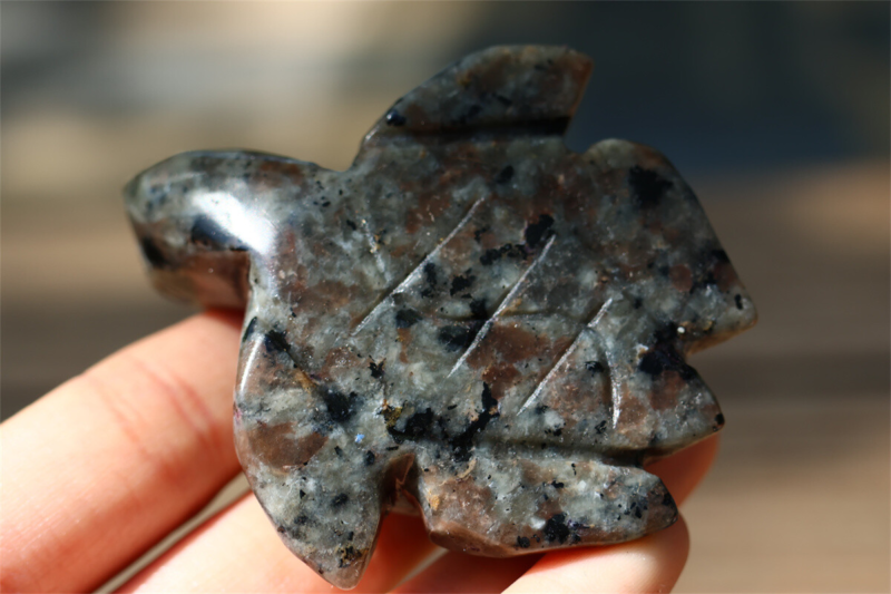 2&apos;&apos; Carved Natural Yooperlite sea Turtle Reiki Quartz Crystal Skull Healing 1pc