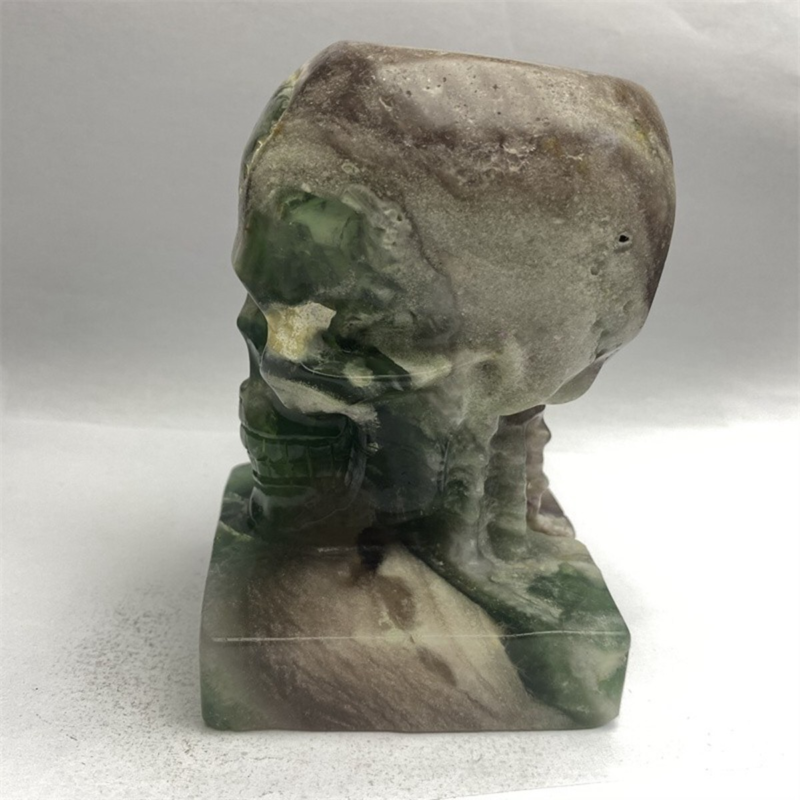 1550g Natural Beantiful Fluorite Quartz Skull Hand Carved Crystal Healing Skull