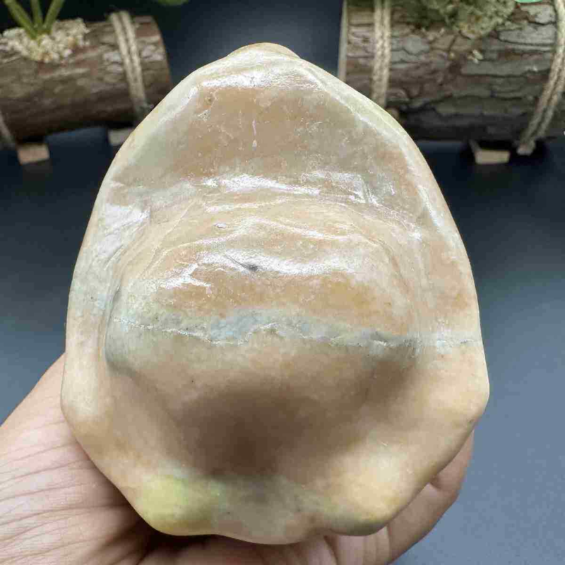 670g natural jade hand carved skull quartz crystal healing decor gift