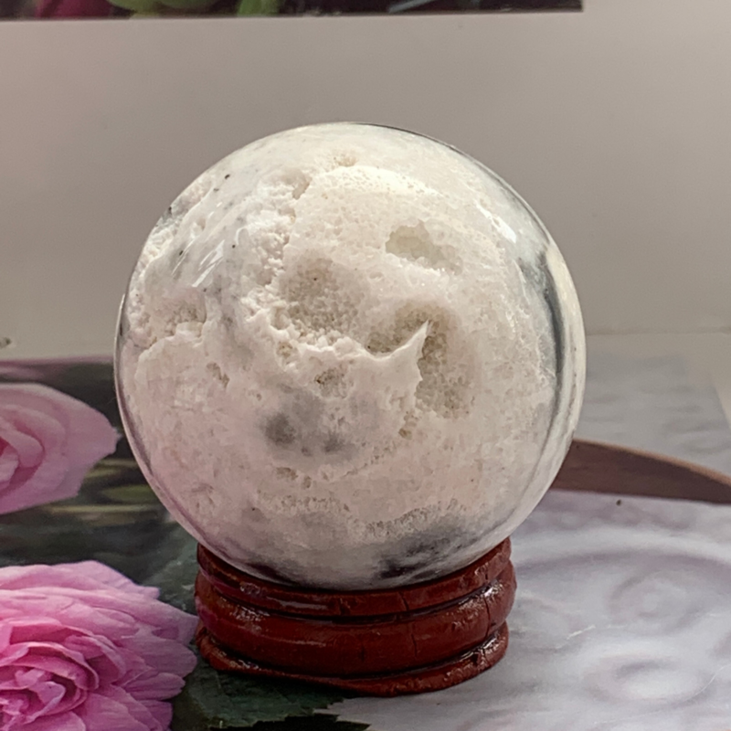 162g Natural white fluorite ball crystal quartz sphere reiki healing Gem