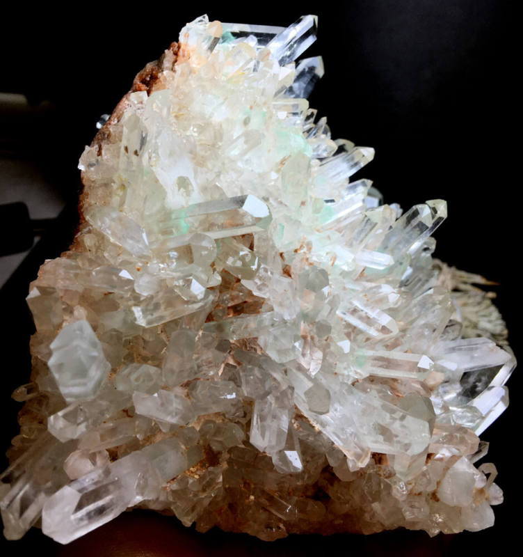 1423g  Himalayan Phantom &apos;Green Ghost&apos; Lemuria QUARTZ Crystal Point&Pyramid P924